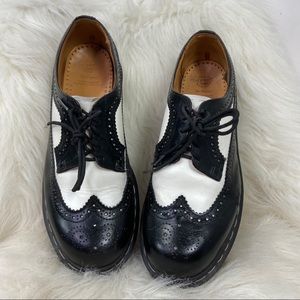 Dr Martens 3989 BEX SMOOTH LEATHER BROGUE SHOES 9 Dr Martens 3989 BEX SMOOTH LEATHER BROGUE SHOES 9